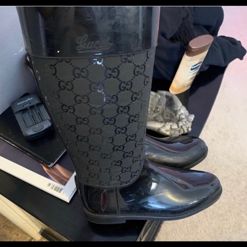 Black Gucci Rainboots size 6